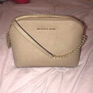 Michael Kors Bags - Michael Kors Dome Cindy Crossbody Purse Michael Kors Bags - Michael Kors Dome Cindy Crossbody Purse